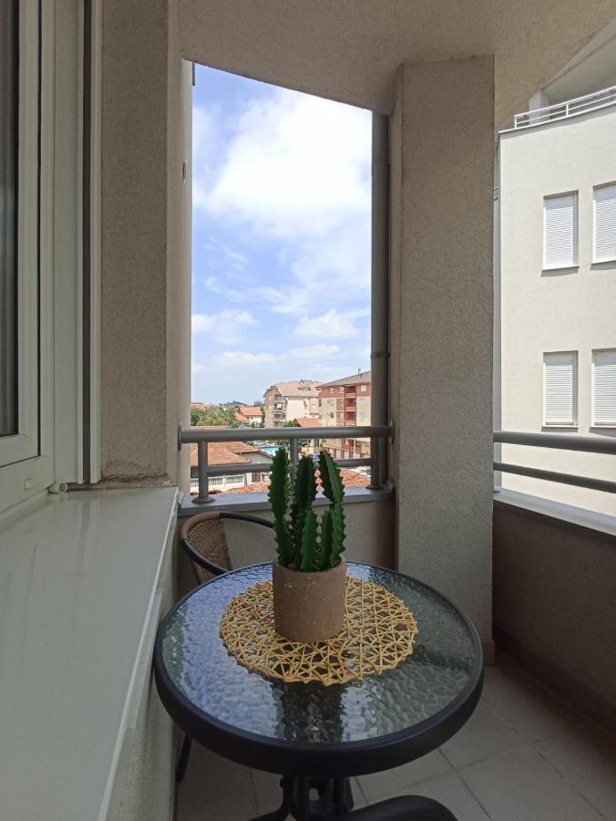 Royalwings Apartman Jagodina Eksteriør bilde